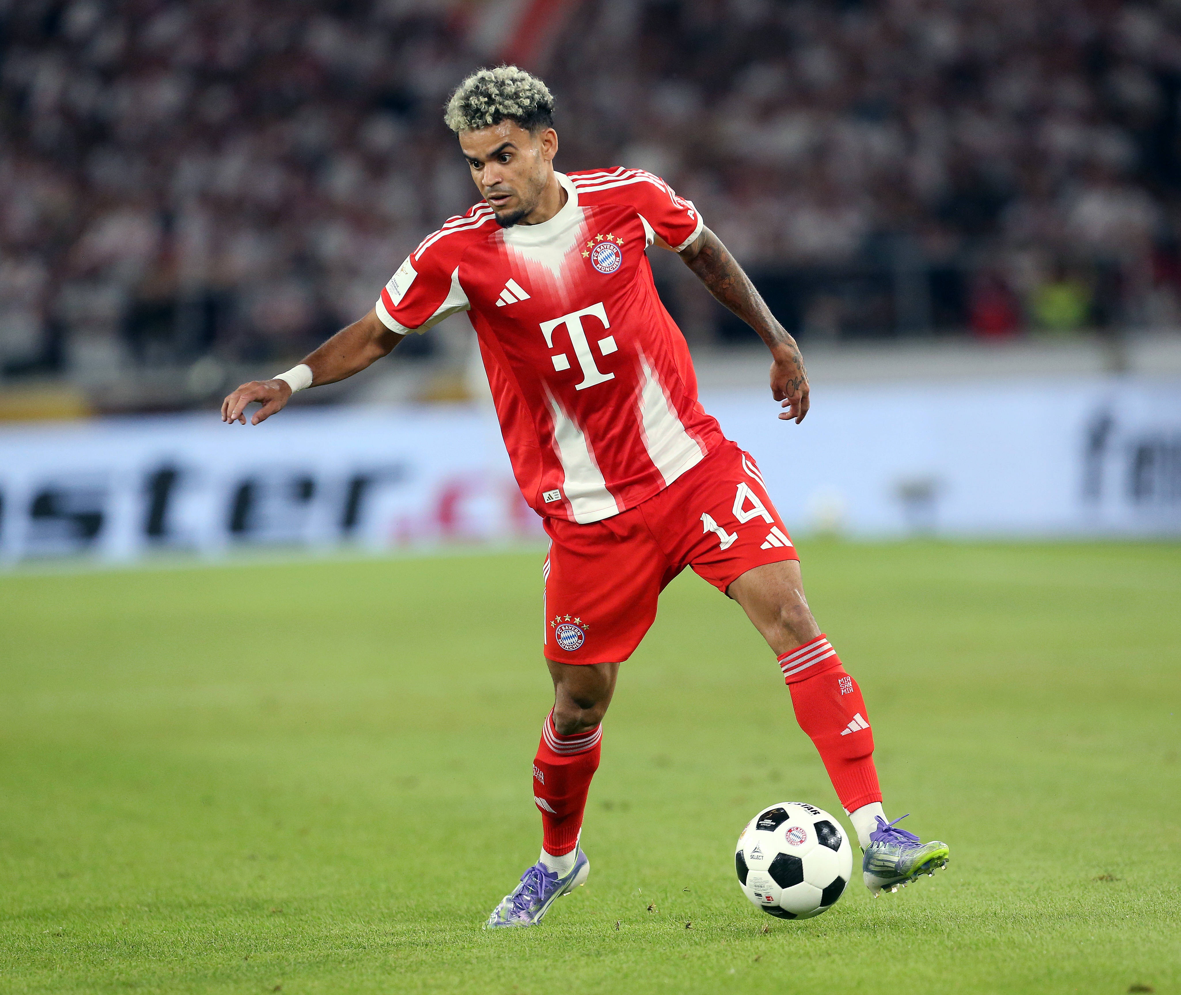 华体会体育-无缝衔接！加盟拜仁后，路易斯-迪亚斯4场比赛已直接参与5球