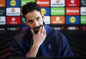 HuaTiHui-有望单赛季三次击败瓜帅，阿莫林：可能是因为运气好