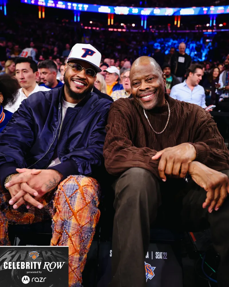 两位伟大的球员！尼克斯社媒晒安东尼与尤因今日场边合影