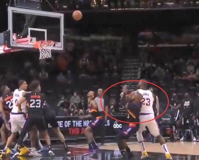 保罗詹姆斯上演相爱相杀 沃格尔：保罗动作太危险