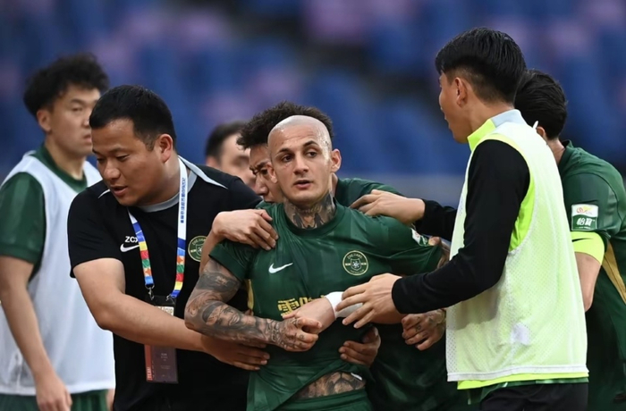 HuaTiHui-大事不妙！米特里策红牌模式或遭其他球队复制，名记：我有妙计|浙江队|米特利策|浙江职业足球俱乐部|中超联赛|大连英博_新浪体育_新浪新闻